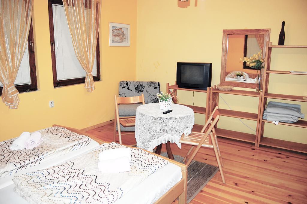 אוהריד Apartments Sonja מראה חיצוני תמונה